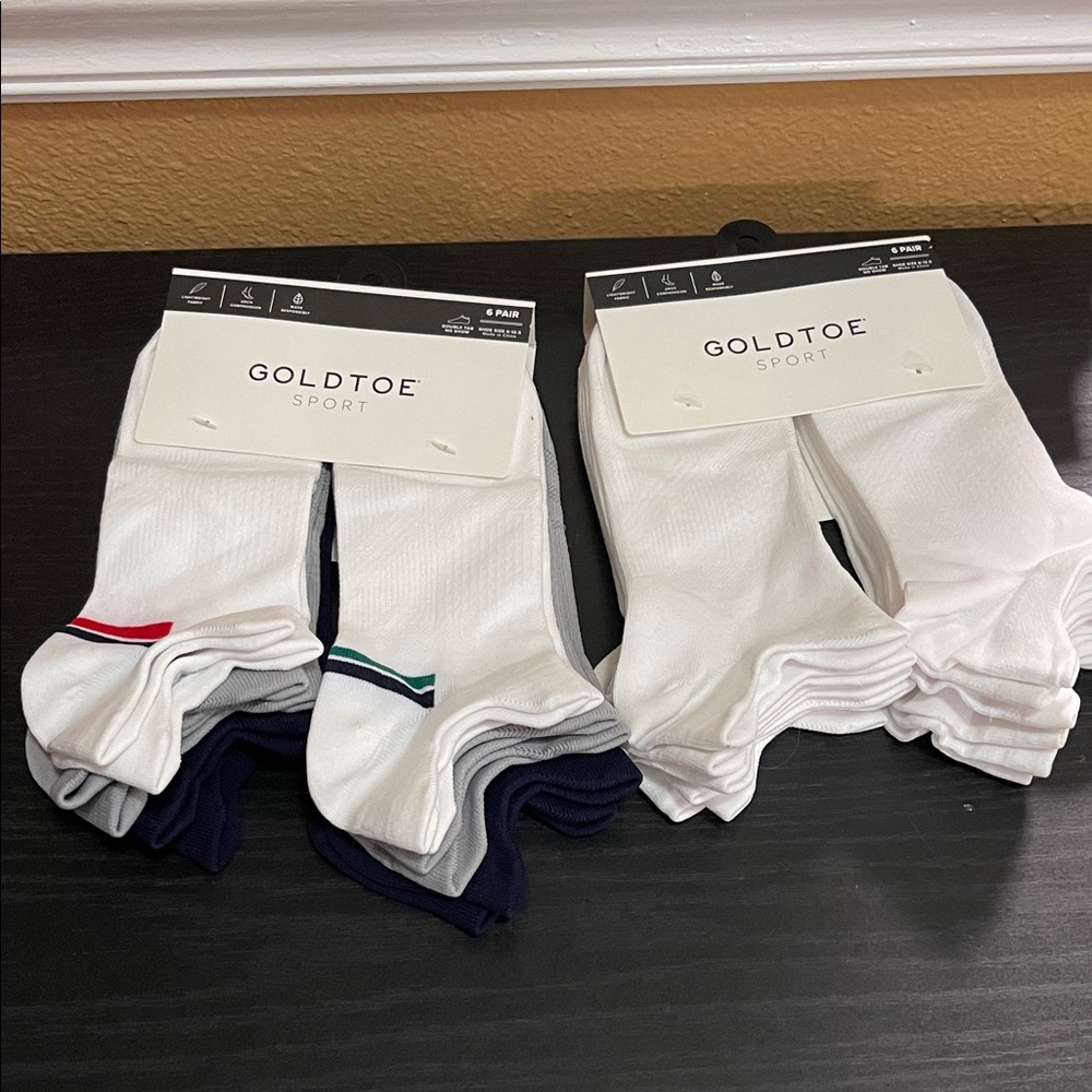 12pairs Gold Toe Sport Men's White and Navy Socks NWT